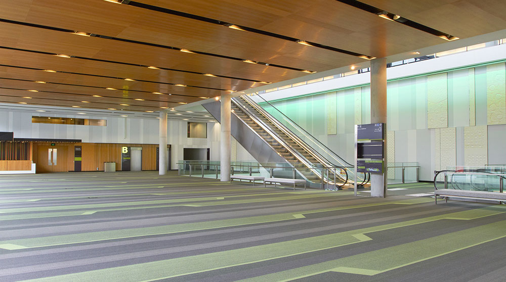 Boulevard-Auditorium-Foyer-Qcoss